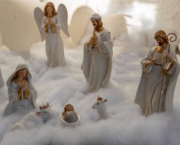 Nativity set figures 